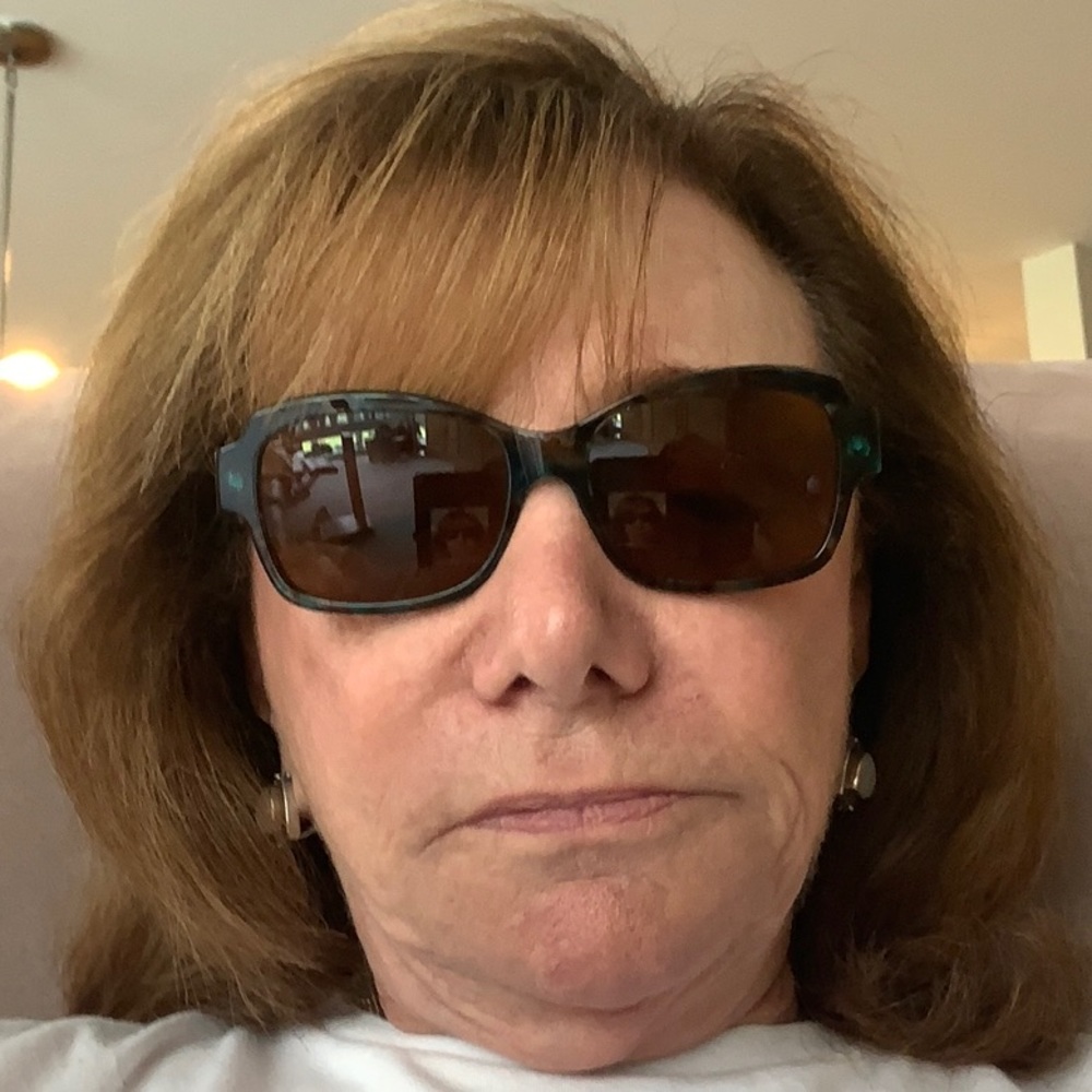 Meet your Posher, Deanna